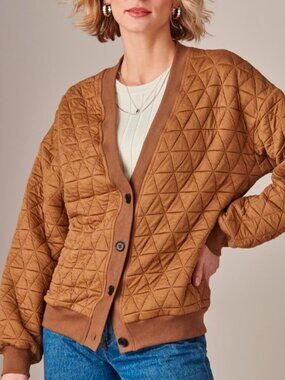 Charlie Paige Quilted Camel Button-Up Cardigan Jacket - Quilted Triangle Pattern